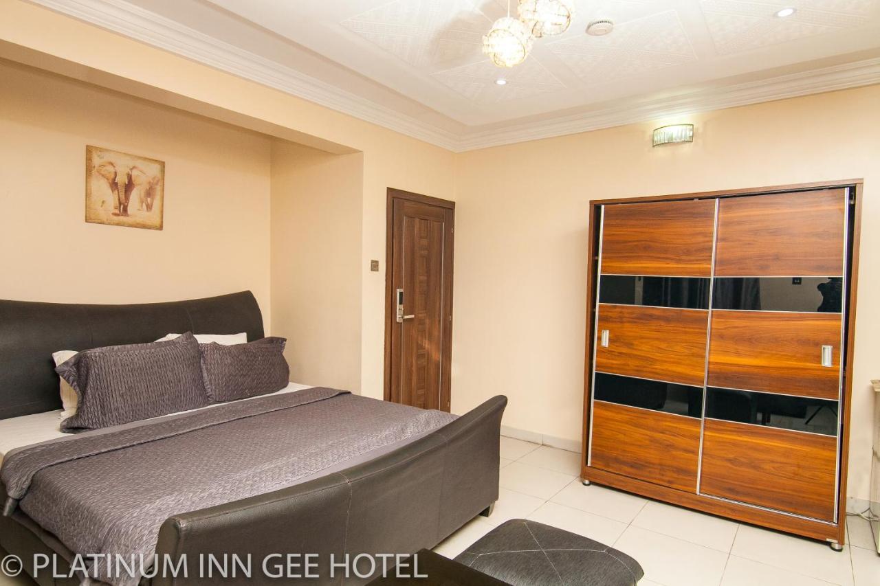 Platinum Inn Gee Hotel Suru Lere Luaran gambar