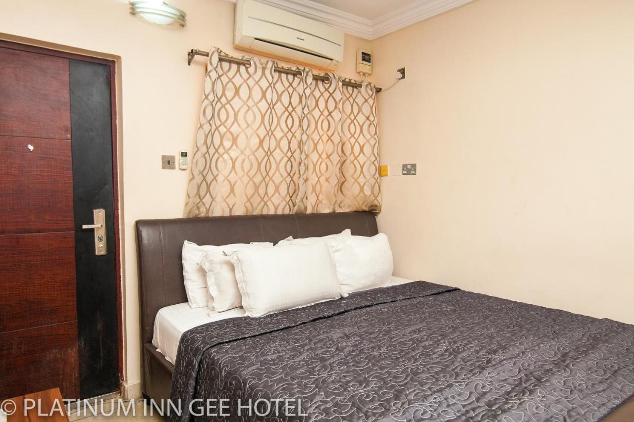 Platinum Inn Gee Hotel Suru Lere Luaran gambar