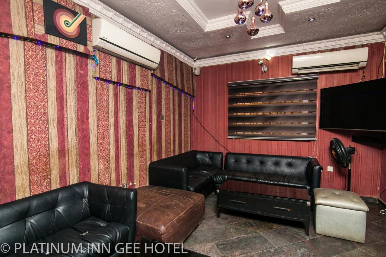 Platinum Inn Gee Hotel Suru Lere Luaran gambar