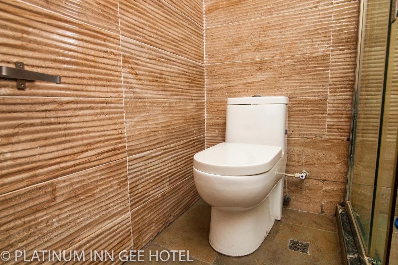 Platinum Inn Gee Hotel Suru Lere Luaran gambar