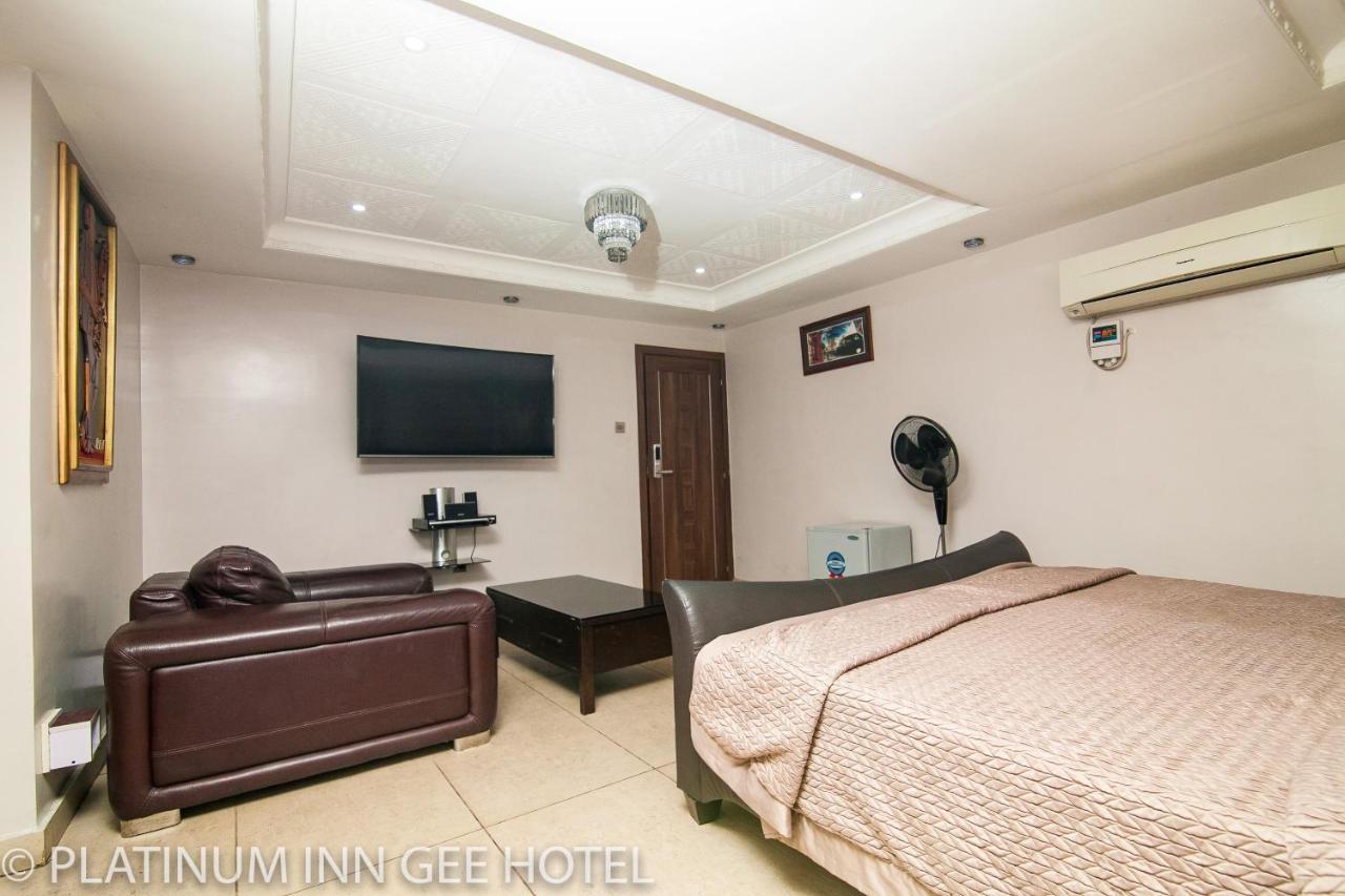 Platinum Inn Gee Hotel Suru Lere Luaran gambar