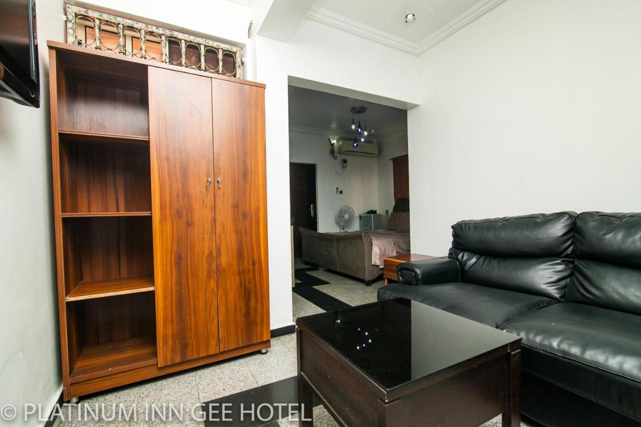 Platinum Inn Gee Hotel Suru Lere Luaran gambar